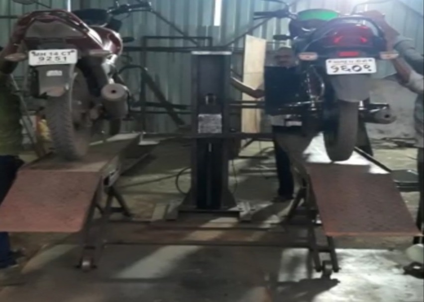 Washing jack fabricated by Shree Ganesh Engineering