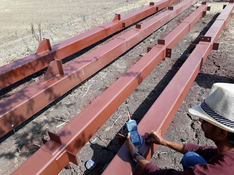 Industrial erection services for steel structures