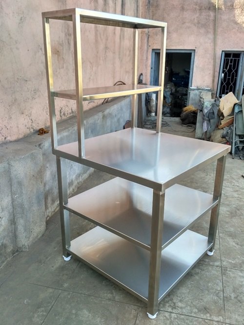Stainless steel table fabricated by Shree Ganesh Engineering